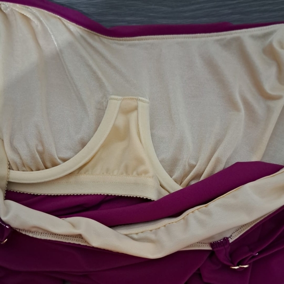 Miraclesuit Solid Dazzle Underwire Tankini Swim Top - Picture 5 of 8